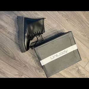 UniLady Combat Boots